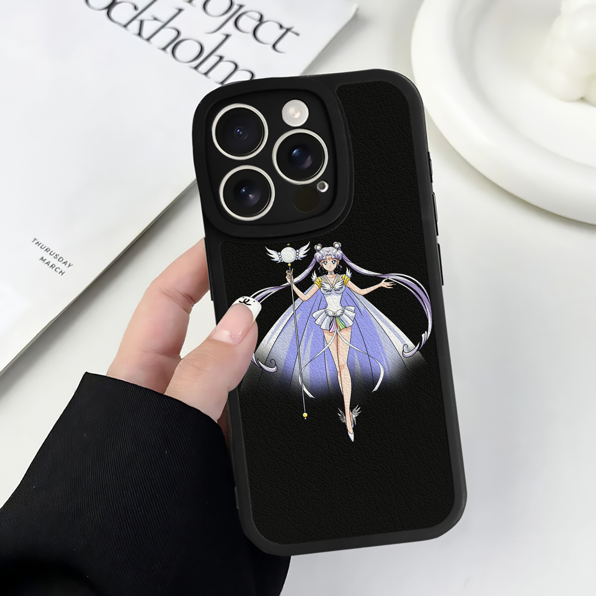 （画像用） 美少女戦士セーラームーン 月野 うさぎ つきの うさぎ Sailor Moon Tsukino Usagi 【iPhone 16シリーズ対応】シリコンスマホケース（レザー調） 材質：シリコン